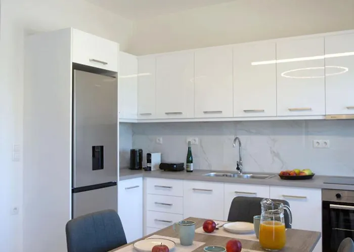 Azari Lifetime Memories * Parálion Ástros