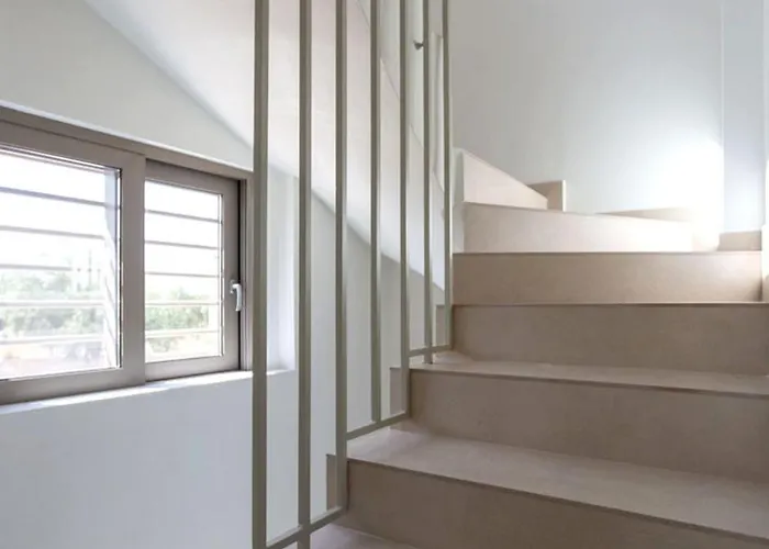 Azari Lifetime Memories فيلة